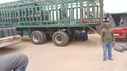 محافظ أسيوط يوجه رؤساء المراكز والأحياء بالمرور على مستودعات البوتاجاز ومراقبة عملية توزيع الأسطوانات