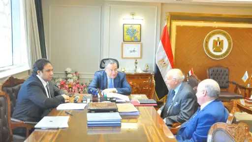 وزيرة الإسكان تترأس الاجتماع الدوري للجنة المرافق لمتابعة... وزيرة الإسكان تترأس الاجتماع الدوري للجنة المرافق لمتابعة منظومة العمل بقطاعات مياه الشرب والصرف الصحي