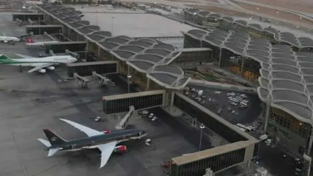 الأردن يطلق رحلات جوية مباشرة بين عمان والشارقة لتعزيز السياحة والتبادل التجاري