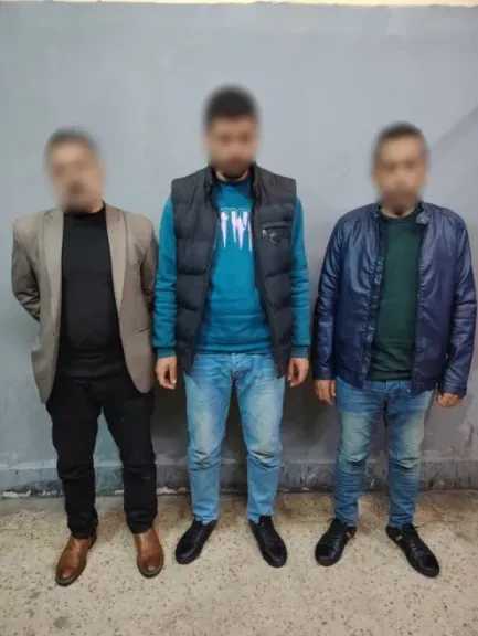 ضبط 3 موظفين ينتحلون صفة رجال شرطة ويتحصّلون على أموال بالقاهرة