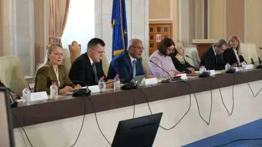 سفير مصر في بوخارست يشارك بجلسة برلمانية بمناسبة مرور 120 عامًا على العلاقات الدبلوماسية بين البلدين