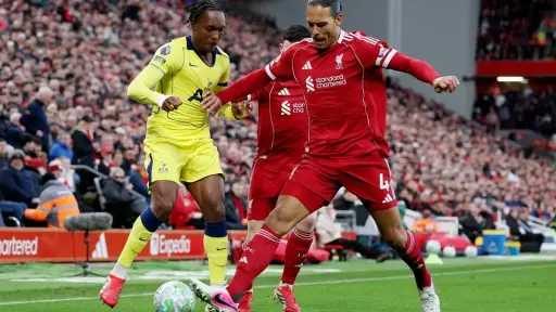 توتنهام يخطف تعادلًا قاتلًا من ليفربول في الدوري الإنجليزي