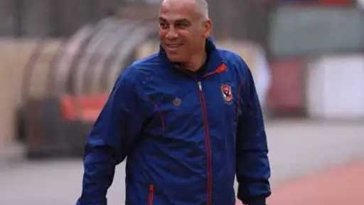 عاجل| تحركات داخل الأهلي لإعادة هيكلة قطاع الكرة.. مدير رياضي أجنبي يهدد منصب محمد يوسف