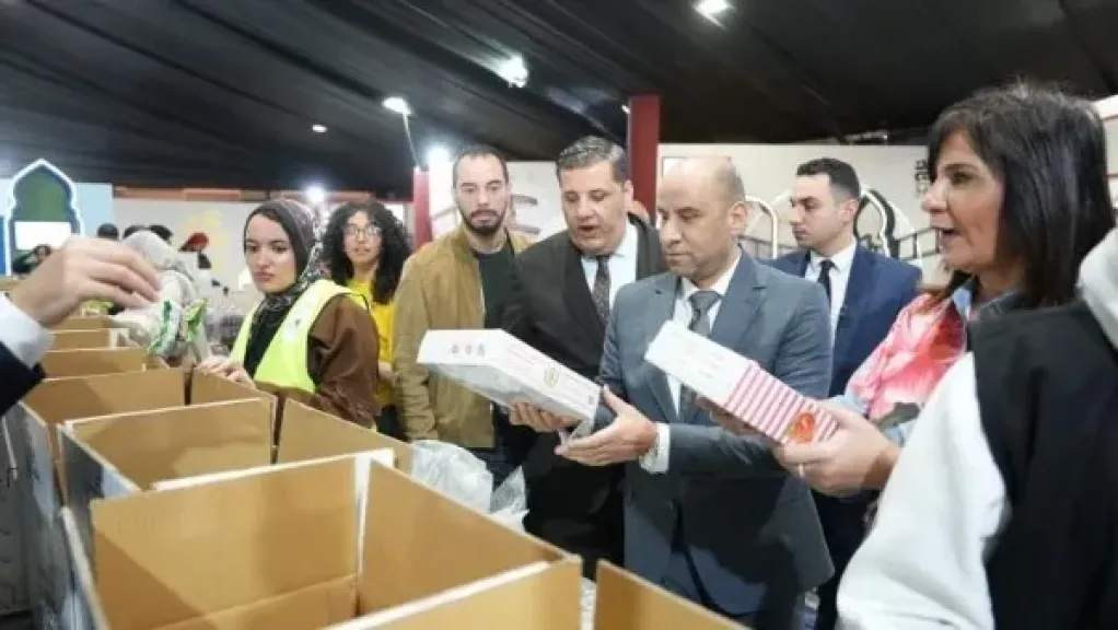 تعبئة كراتين المواد الغذائية