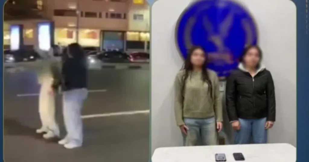 فتاتان بالإسكندرية تعطلان المرور لأداء حركات استعراضية