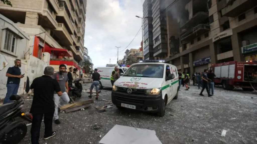 تحت القصف الإسرائيلي.. الحوامل في لبنان يلدن في المدارس والسيارات مع انهيار الخدمات الطبية