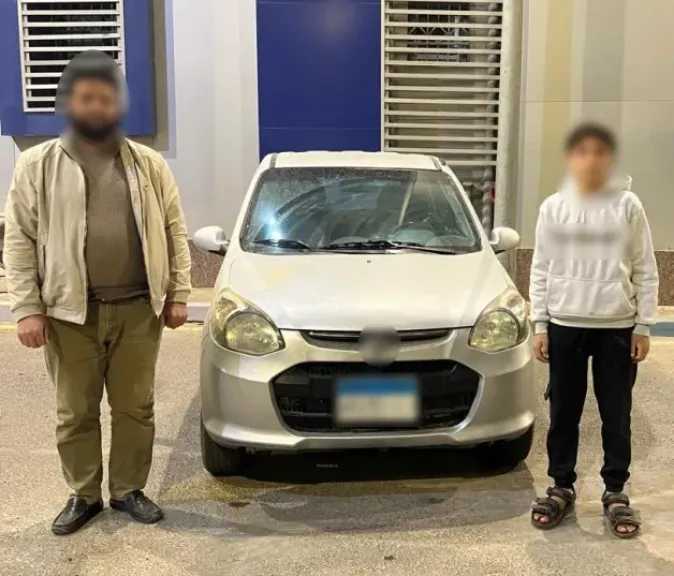 طفل يقود سيارة ملاكي بصحبة شقيقته في الشرقية.. والأمن يكشف التفاصيل