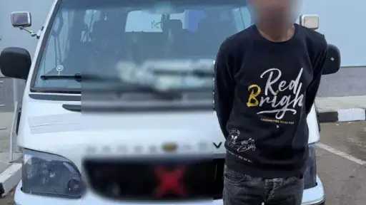 ضبط سائق ميكروباص يسير عكس الاتجاه معرضًا حياة المواطنين للخطر بالجيزة