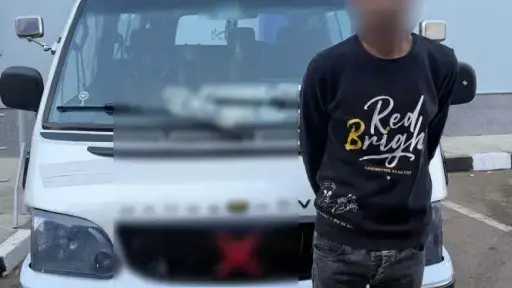 القبض على سائق ميكروباص بتهمة تقسيم خط السير في الجيزة