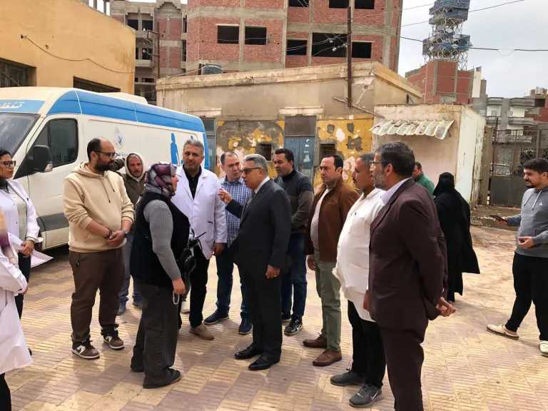 محافظ الدقهلية يجري جولة تفقدية بمستشفى نبروه