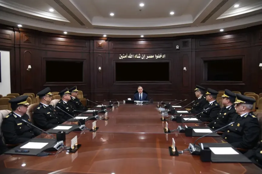 اجتماع وزير الداخلية 