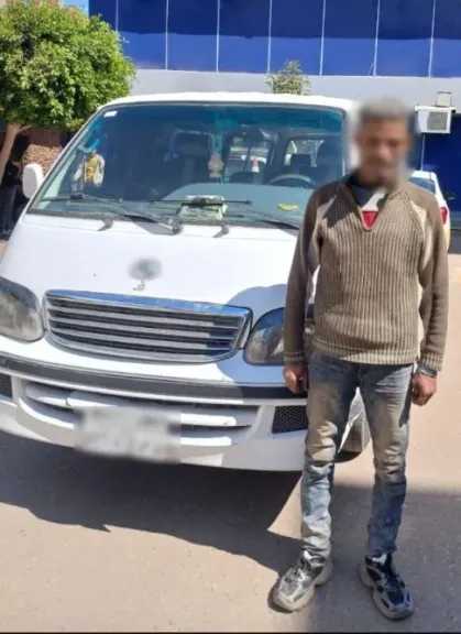 كشف ملابسات فيديو ميكروباص.. ضبط سائق لفرض أجرة زائدة والتعدي على راكب