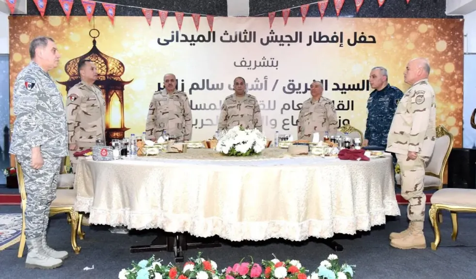 لقاء وزير الدفاع مع مقاتلي الجيش الثالث الميداني 