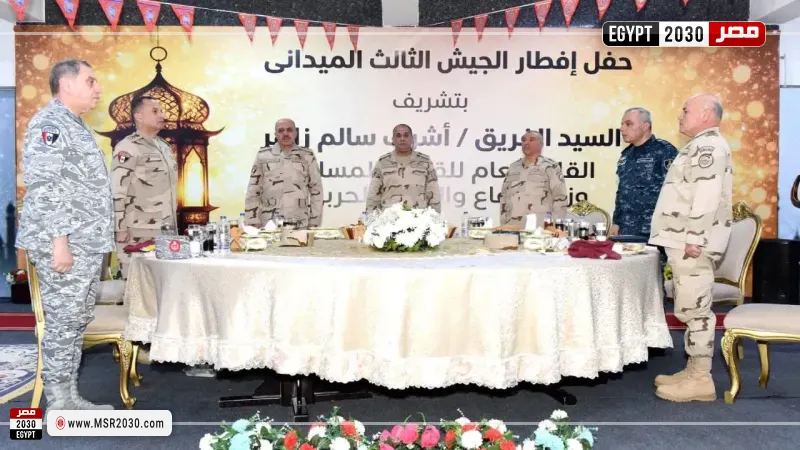 لقاء وزير الدفاع مع مقاتلي الجيش الثالث الميداني 