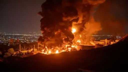 إيران تتوعد بقصف البنى التحتية الإسرائيلية والأمريكية بعد استهداف حقل عسلوية للغاز