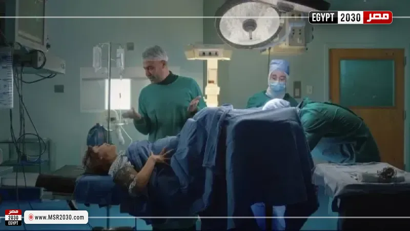 مشهد الولادة من مسلسل الكينج 