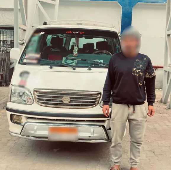 ضبط سائق ميكروباص بسوهاج لتعديه على مواطن بسبب خلاف مروري