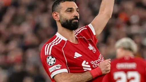 قلق في ليفربول: محمد صلاح يخضع لفحوصات طبية بعد إجهاد عضلي