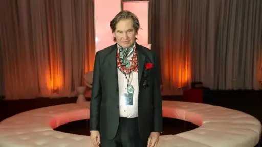 بموافقة عائلته.. عودة فال كيلمر للحياة وتقديم بطولة فيلم «عميق مثل القبر»