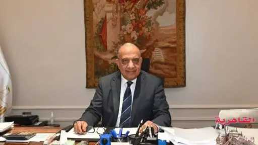 وزير الكهرباء والطاقة يهنئ جميع العاملين بعيد الفطر المبارك