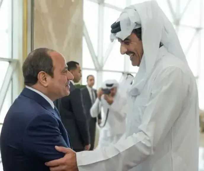 أمير قطر: نعتز بالتنسيق مع مصر لتعزيز الاستقرار الإقليمي وحل أزمات المنطقة