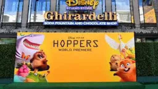 أفلام عيد الفطر.. سهرة عائلية متنوعة تجمع بين الكوميديا والخيال والمغامرة