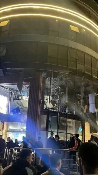 مصرع 3 أشخاص وإصابة 32 آخرين في حريق مول تجاري بدمياط