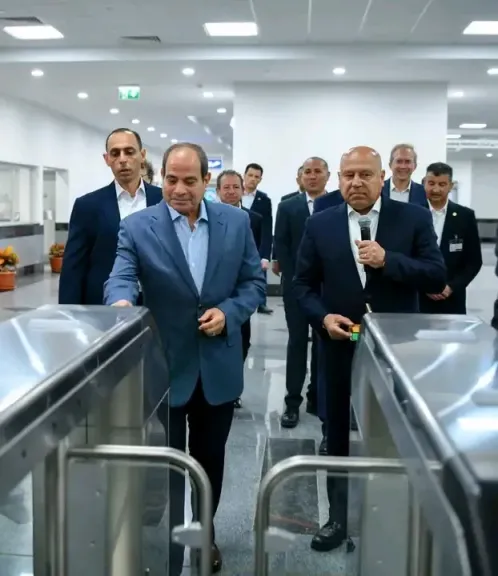 الرئيس السيسي يفتتح مونوريل شرق النيل