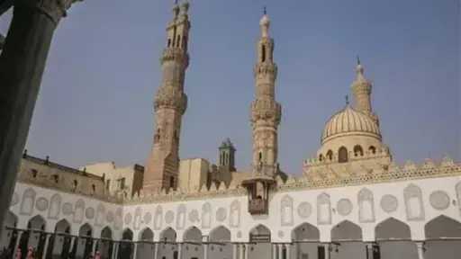 في أول أيامه.. الجامع الأزهر ينظم احتفالية كبرى... في أول أيامه.. الجامع الأزهر ينظم احتفالية كبرى احتفاء بـ عيد الفطر المبارك