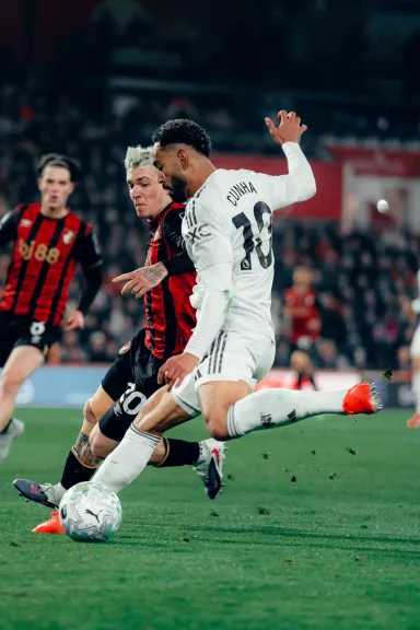 بورنموث يتعادل مع مانشستر يونايتد في موقعة الدوري الإنجليزي (فيديو)