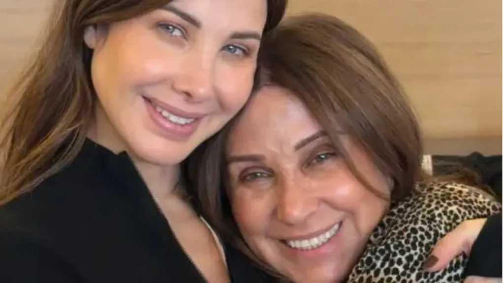 نانسي عجرم تهنئ والدتها بعيد الأم برسالة مؤثرة مليئة بالحب والحزم