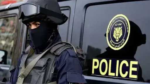 مصدر أمني: استمرار انتشار الخدمات الأمنية بالشوارع والميادين لتأمين احتفالات المواطنين بعيد الفطر