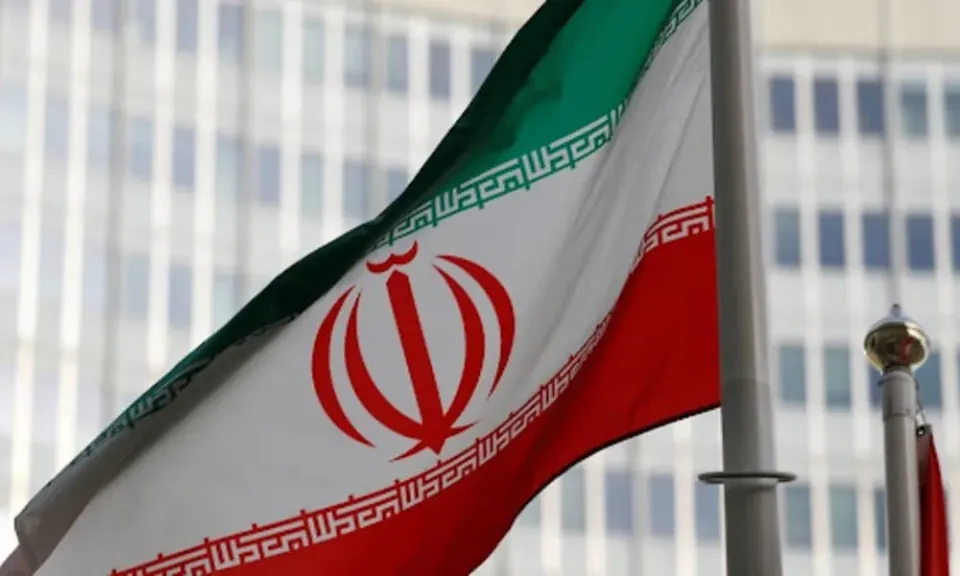 إيران