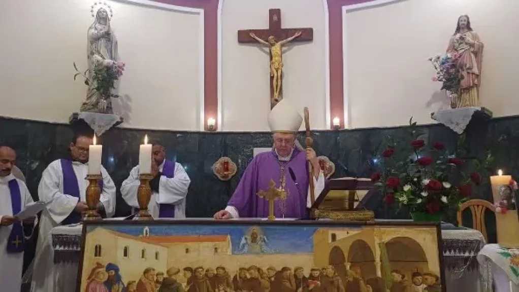 مطران الكنيسة اللاتينية يفتتح يوبيل القديس فرنسيس الآسيزي بالأقصر بلقاء روحي