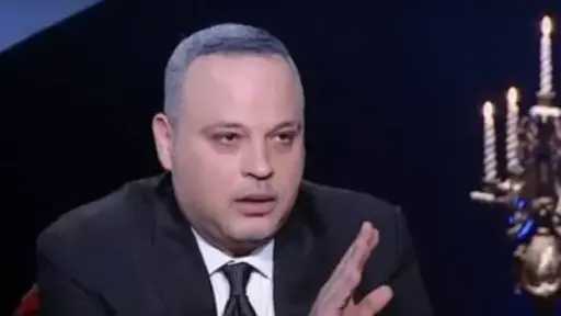 مهوس.. تامر عبدالمنعم يهاجم الداعية أيمن عبدالجليل بشأن عيد الأم