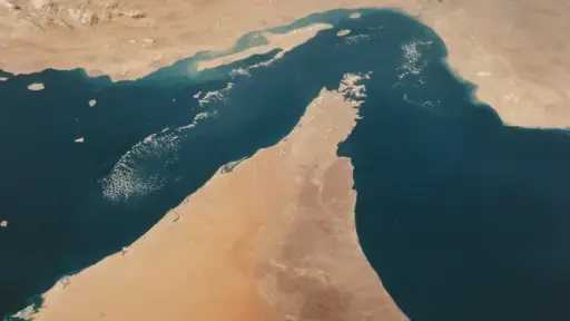 واشنطن تبلغ إسرائيل أن إعادة فتح مضيق هرمز قد تستغرق أسابيع