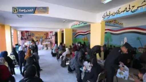 لليوم الرابع .. الداخلية تحتفل بعيد الفطر المبارك... لليوم الرابع .. الداخلية تحتفل بعيد الفطر المبارك مع المواطنين وتوزع كحك وملابس العيد