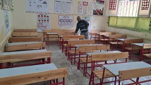 نظافة وصيانة.. إستعدادات المدارس لعودة الدراسة غداً