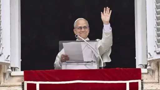 البابا لاون: قيامة لعازر علامة على انتصار الحياة ودعوة لولادة جديدة في زمن الصوم