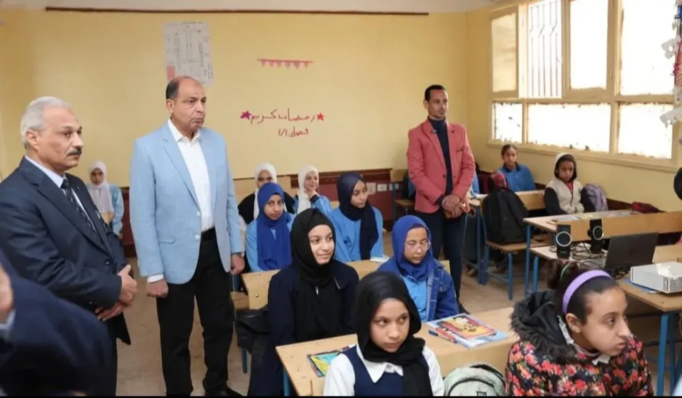جانب من جولة المحافظ