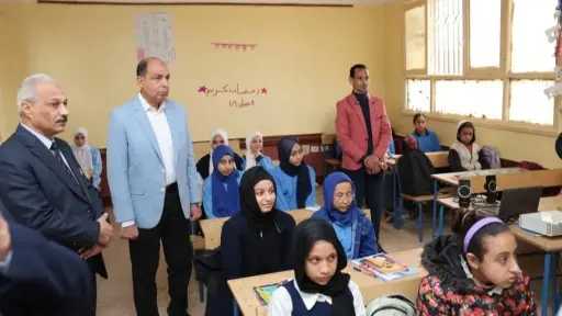 بعد إجازة عيد الفطر.. محافظ المنيا يتفقد سير العملية التعليمية بمدرسة بني أحمد الغربية الإعداداية