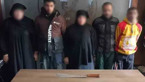 ضبط طرفي مشاجرة وترويع الأهالي بسلاح أبيض بعد تداول فيديو بالمطقم