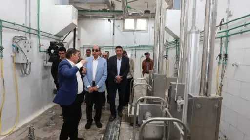 محافظ المنيا يتفقد مجزر بني أحمد الغربية النصف آلي بعد تطويره