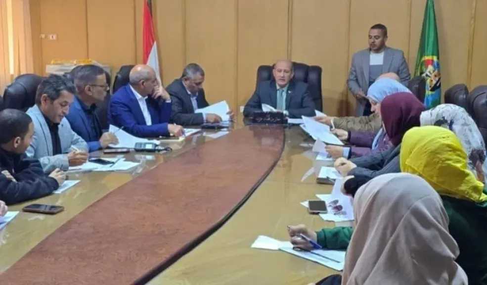 تنفيذاً لتكليفات محافظ الفيوم.. سكرتير عام المحافظة يتابع آليات تسريع وتيرة العمل بملف التصالح في بعض مخالفات البناء