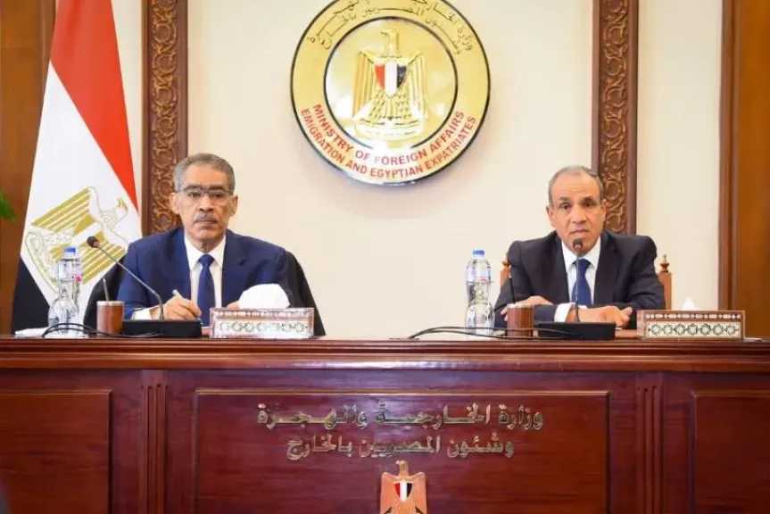 وزيرا الخارجية والدولة للإعلام يؤكدان التزام مصر الراسخ بالدفع نحو المسار الدبلوماسي وتغليب لغة الحوار