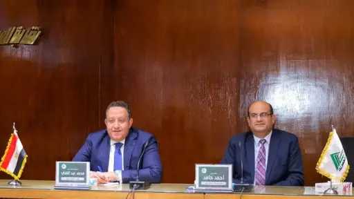 نقيب المهندسين يلتقي مديري الإدارات بالنقابة لصياغة خطط تطوير العمل وتعزيز كفاءة الخدمات