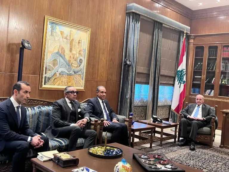 وزير الخارجية يلتقي نبيه بري في بيروت ويؤكد دعم مصر الكامل للبنان