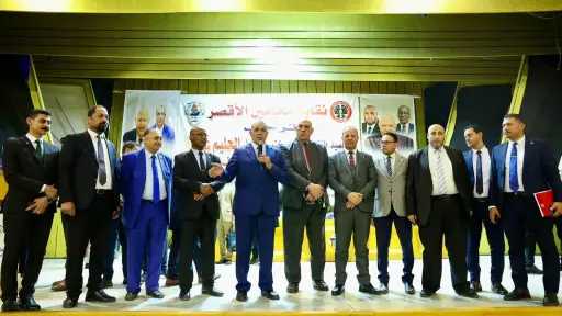 نقيب المحامين يترأس جلسة حلف اليمين بنقابات الأقصر وأسوان وقنا والبحر الأحمر ويشهد تكريم حملة الماجستير والدكتوراه