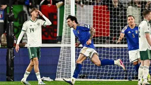 منتخب إيطاليا يعبر منتخب أيرلندا الشمالية ويبلغ نهائي... منتخب إيطاليا يعبر منتخب أيرلندا الشمالية ويبلغ نهائي ملحق المونديال