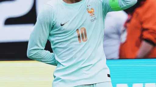 مبابي يكشف كواليس الأداء: «تحركات كثيرة وفرص مستمرة»